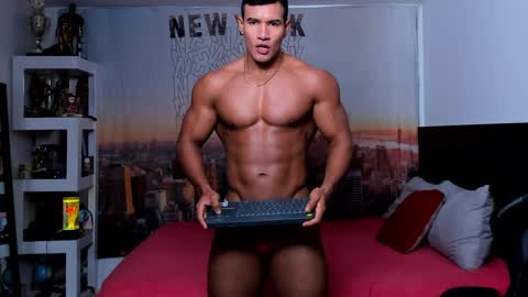 oliver_tommy online show from October 2025 01:55:02 PM