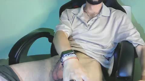 Oliver online show from February 2025 01:03:02 AM