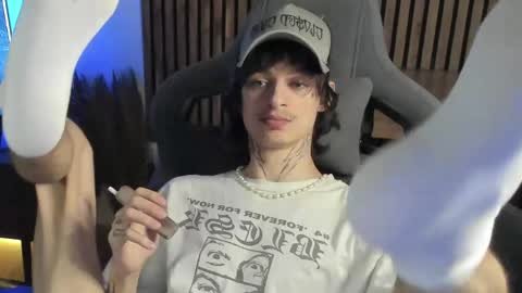 oliverrgroove online show from April 2026 06:12:02 PM