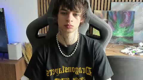 Snapshot of oliverrgroove chatting on July 2026 06:43:02 AM oliverrgroove online show from July 2026 06:43:02 AM