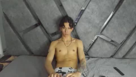 Snapshot of oliverthompson_01 chatting on October 2025 07:05:02 AM oliverthompson_01 online show from October 2025 07:05:02 AM