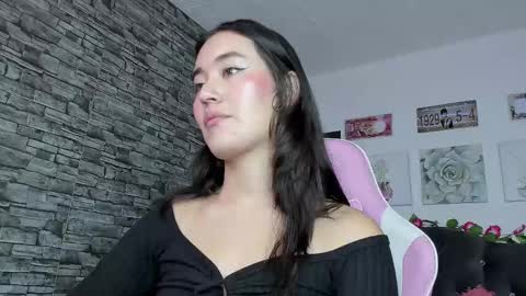 Snapshot of olivia22love chatting on February 2025 12:50:02 PM ..................................... 500 am- 1200 pm GMT-5 online show from February 2025 12:50:02 PM