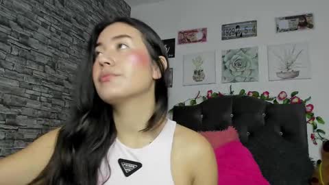 Snapshot of olivia22love chatting on March 2025 11:28:01 AM ..................................... 500 am- 1200 pm GMT-5 online show from March 2025 11:28:01 AM