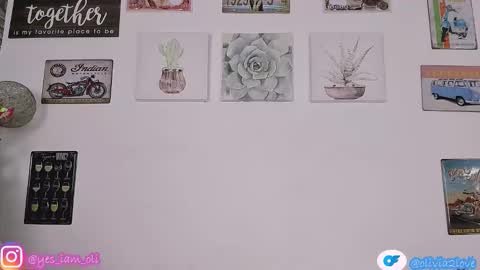 Snapshot of olivia22love chatting on October 2025 12:48:02 PM ..................................... 500 am- 1200 pm GMT-5 online show from October 2025 12:48:02 PM