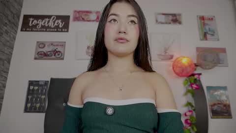 Snapshot of olivia22love chatting on February 2026 12:33:01 PM ..................................... 500 am- 1200 pm GMT-5 online show from February 2026 12:33:01 PM