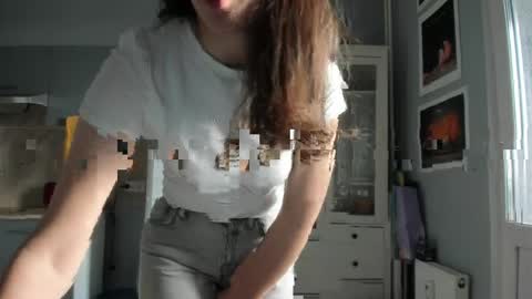 olivia__dream online show from May 2026 03:31:02 PM