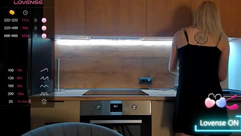 Olivia 3 online show from March 2026 10:16:02 PM