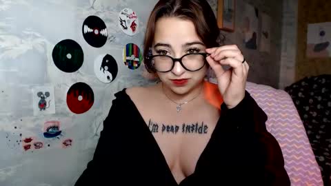 olivia_defo online show from September 2025 12:06:01 PM