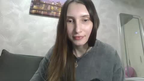 Olivia online show from March 2025 10:42:01 PM