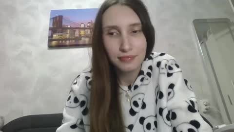 Olivia online show from October 2025 09:37:01 PM