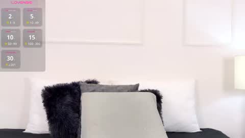 olivia_flamme online show from July 2026 02:04:02 PM
