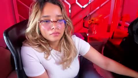  OLIVIA  online show from September 2025 03:30:02 AM