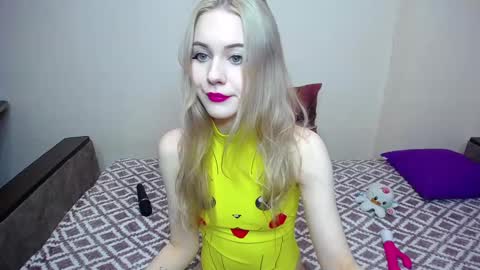 olivia_graceee online show from February 2025 01:49:02 PM