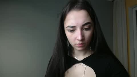 Olivia online show from January 2025 07:32:01 PM