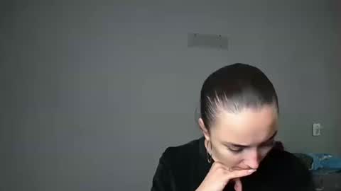 Olivia online show from October 2025 08:36:02 AM