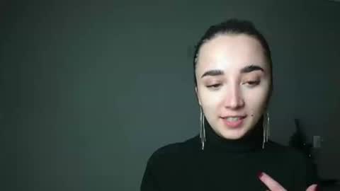 Olivia online show from February 2026 05:44:02 PM