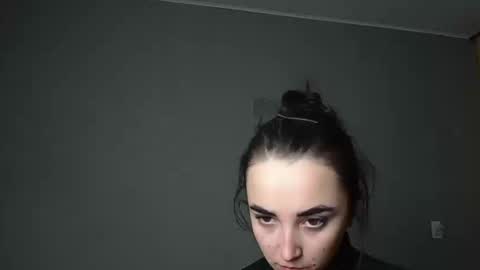 Olivia online show from March 2026 09:52:02 PM