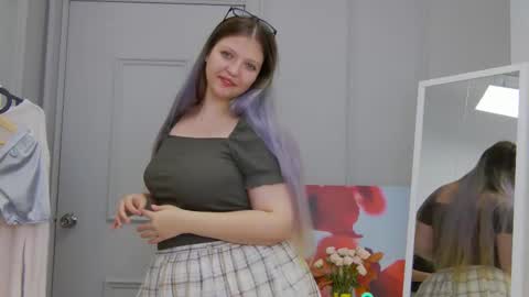 Snapshot of olivia_osuna chatting on November 2025 11:44:01 AM Viva online show from November 2025 11:44:01 AM