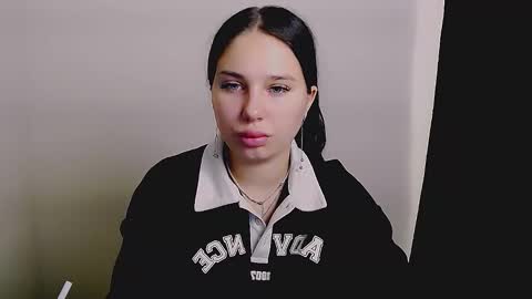 Olivia online show from September 2025 03:30:02 AM