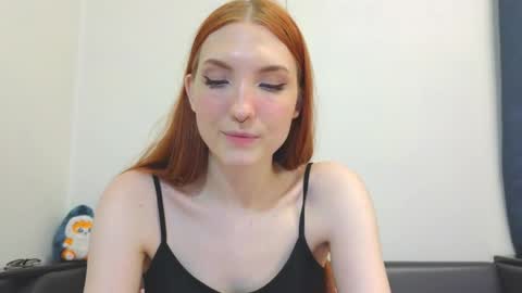 Snapshot of olivia_rid chatting on December 2024 12:33:01 AM OLIVIA online show from December 2024 12:33:01 AM