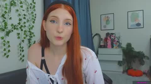  OLIVIA    online show from November 2025 09:03:02 PM