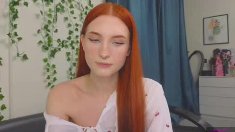  OLIVIA    online show from November 2025 09:15:01 PM