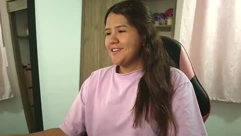 Snapshot of olivia_watson_ chatting on October 2025 12:12:02 PM Olivia online show from October 2025 12:12:02 PM