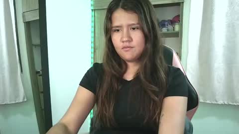Snapshot of olivia_watson_ chatting on October 2025 02:20:01 AM Olivia online show from October 2025 02:20:01 AM