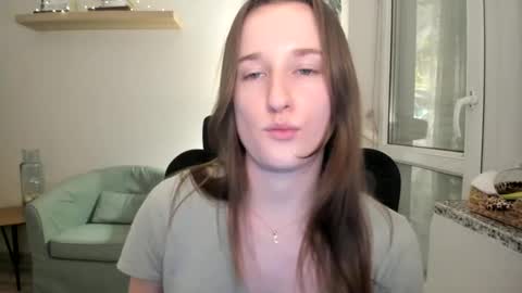 Snapshot of oliviaaa2003 chatting on January 2025 09:40:02 PM Oliwiaa2004 online show from January 2025 09:40:02 PM