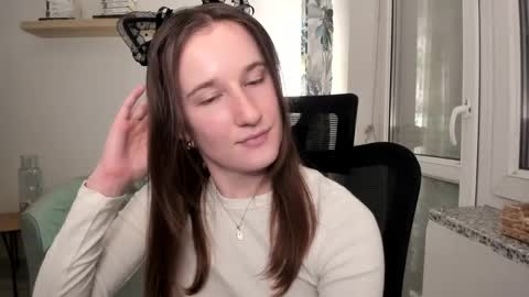 Snapshot of oliviaaa2003 chatting on February 2025 09:26:02 PM Oliwiaa2004 online show from February 2025 09:26:02 PM