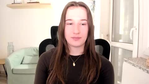 Snapshot of oliviaaa2003 chatting on March 2025 10:21:01 PM Oliwiaa2004 online show from March 2025 10:21:01 PM