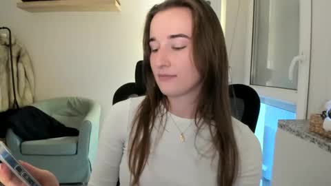 Snapshot of oliviaaa2003 chatting on December 2025 12:12:02 PM Oliwiaa2004 online show from December 2025 12:12:02 PM