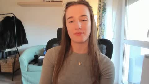 Snapshot of oliviaaa2003 chatting on March 2026 03:04:02 PM Oliwiaa2004 online show from March 2026 03:04:02 PM