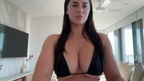 Olivia Brookes online show from October 2025 09:11:01 PM