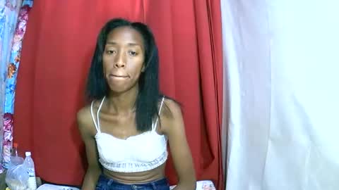 oliviah27 online show from October 2025 05:11:02 PM