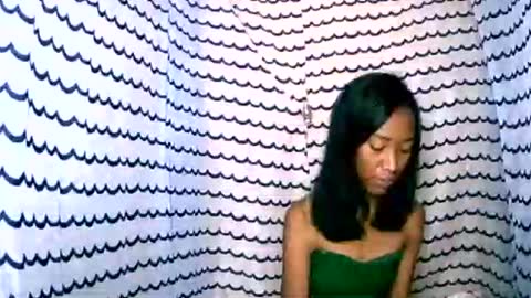 oliviah27 online show from October 2025 08:30:01 PM