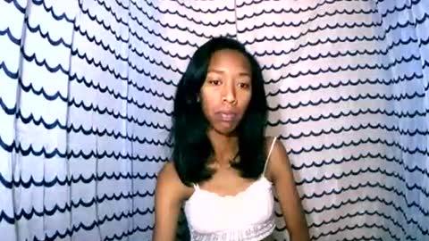 oliviah27 online show from October 2025 08:14:02 PM