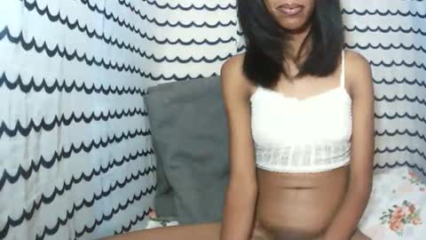 oliviah27 online show from November 2025 07:41:01 AM