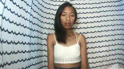 oliviah27 online show from November 2025 08:09:02 PM