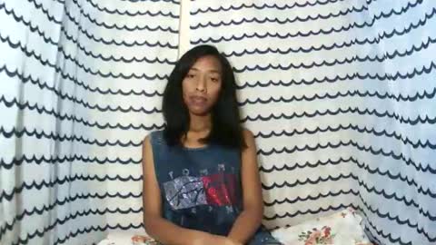 oliviah27 online show from November 2025 09:57:01 PM