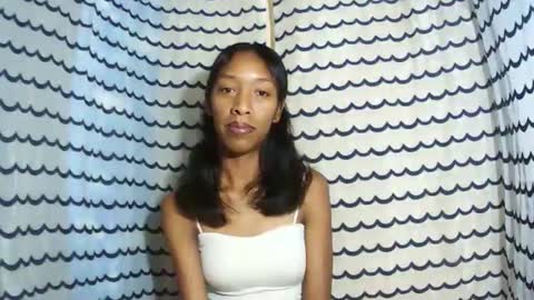 oliviah27 online show from December 2025 08:36:02 PM