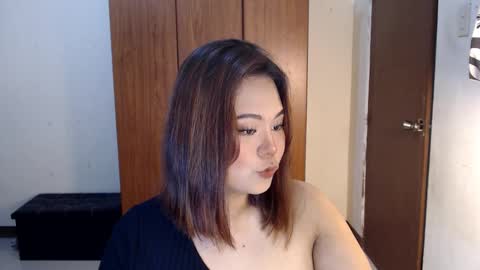 olivia hollywood online show from January 2025 02:06:01 PM