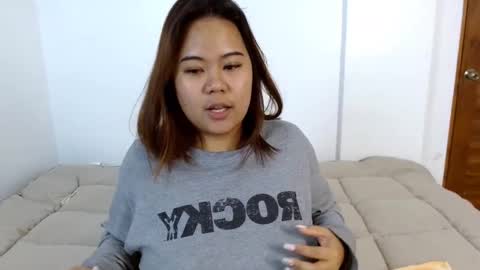 olivia hollywood online show from February 2025 08:37:01 PM