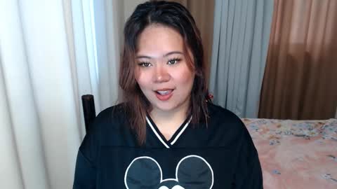 olivia hollywood online show from March 2025 05:53:02 AM