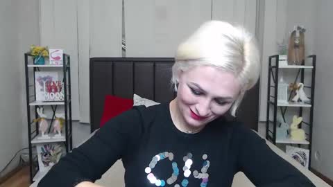 OliviaHorst online show from November 2025 07:43:01 AM