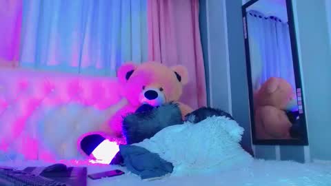 Snapshot of oliviahot01 chatting on December 2025 04:17:02 AM oliviahot01 online show from December 2025 04:17:02 AM