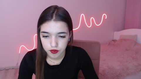 Olivia online show from December 2024 06:28:02 PM