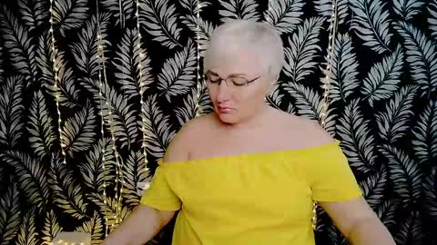 Kelly online show from April 2026 10:18:01 AM