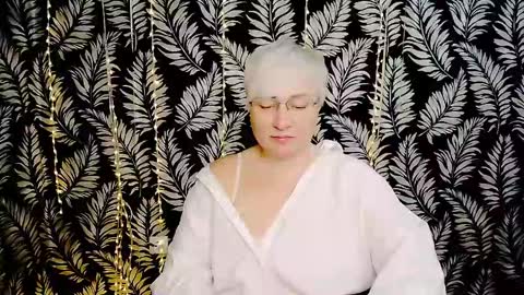 Snapshot of oliviaoskar_ chatting on May 2026 10:22:01 AM Kelly online show from May 2026 10:22:01 AM