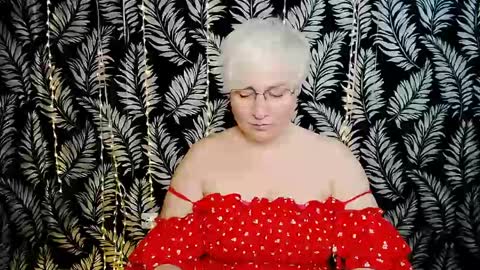 Snapshot of oliviaoskar_ chatting on June 2026 10:28:02 AM Kelly online show from June 2026 10:28:02 AM